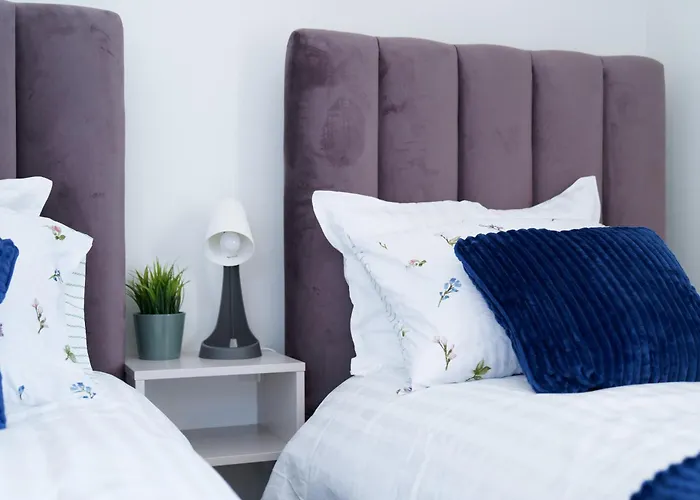 Osupio Tako Lux Vilos With Free Parking פלאנגה